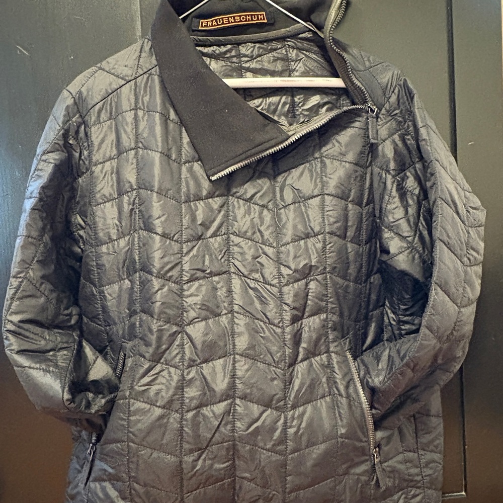 Frauenschuh Women’s light down coat